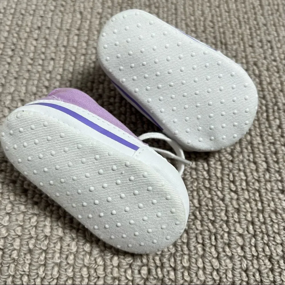 🍭4/$20 Loveable Friends Soft Soled Baby Sneakers for baby girl - 0-6 months